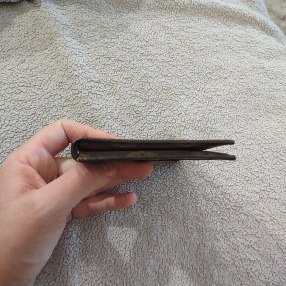 Authentic Louis Vuitton wallet - Picture 4 of 6